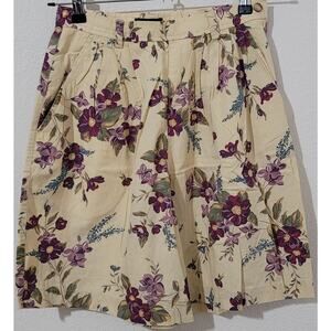 Vintage Liz Sport Floral Print Women's Shorts 8 Side Zip Closure Pleated Front